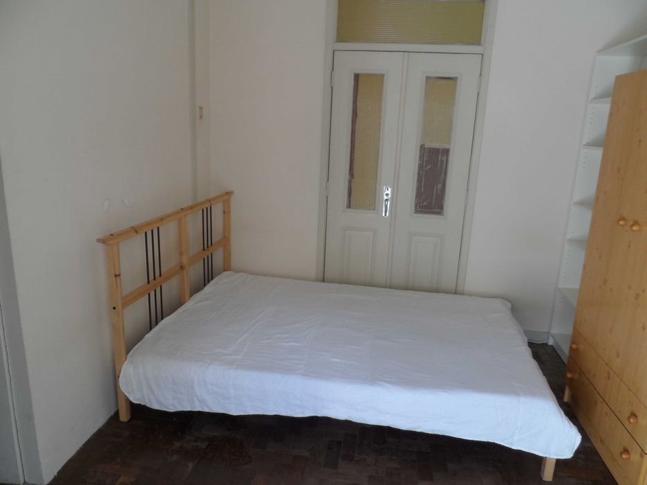 Quarto ao Saldanha para Jovem