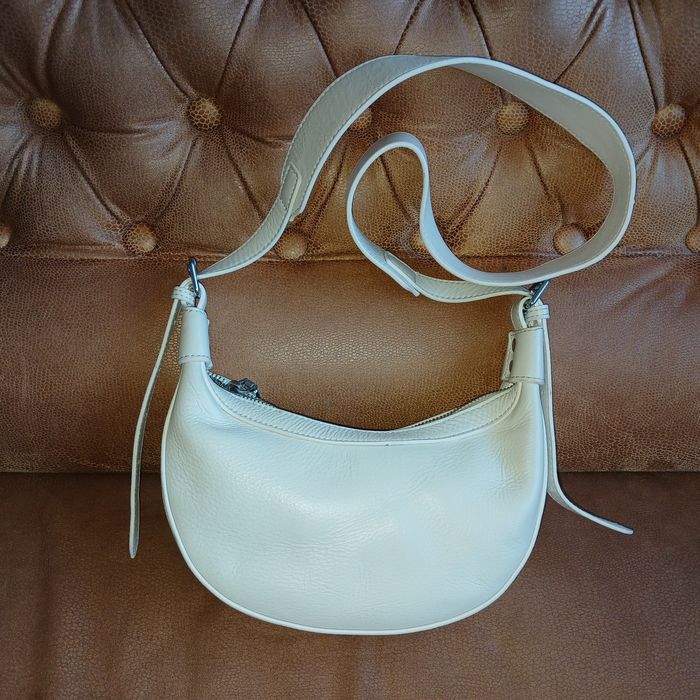 Сумка шкіряна молочна Estro