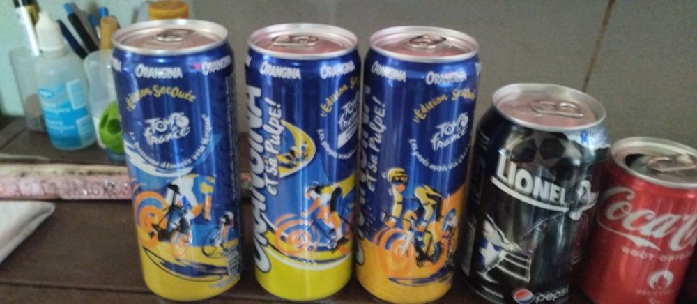 Latas coleção de alumínio coca cola e outras . França.