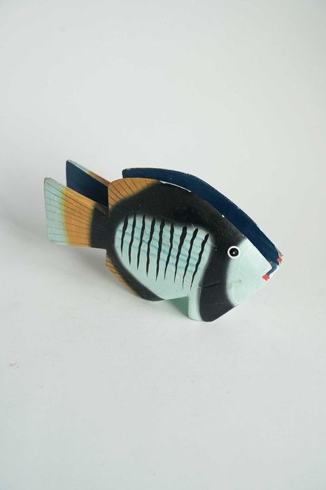 Various Kitchen Items425701347647170565