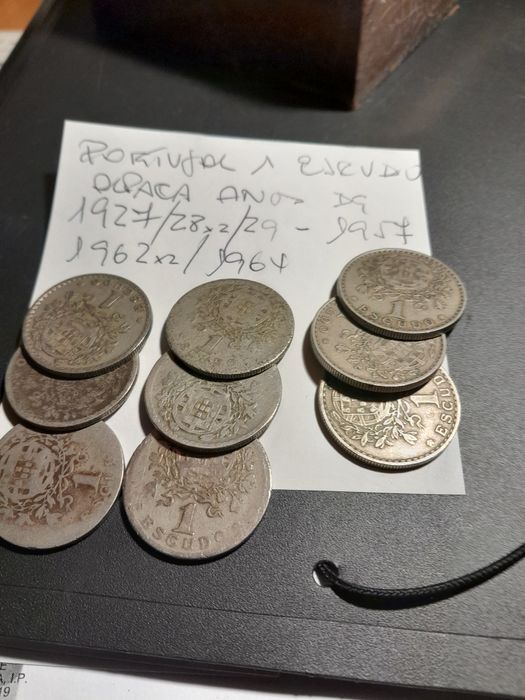 Lote grande de moedas antigas