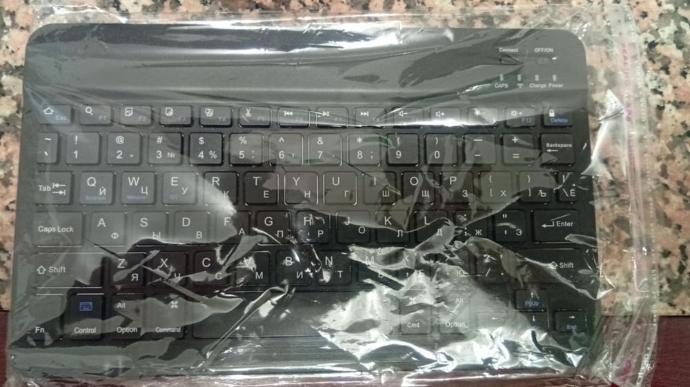 Teclado pequeno sem fios a bateria novo por estrear