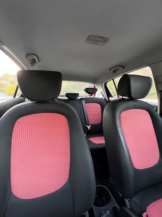 ЭКОНОМНЫЙ городской автомобиль  Hyundai i20, 2014 года