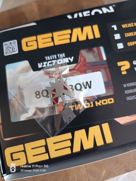 VIFON kod do gry + pin, przypinka