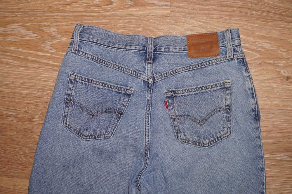Жіночі джинси 80 mom Jean Levis
