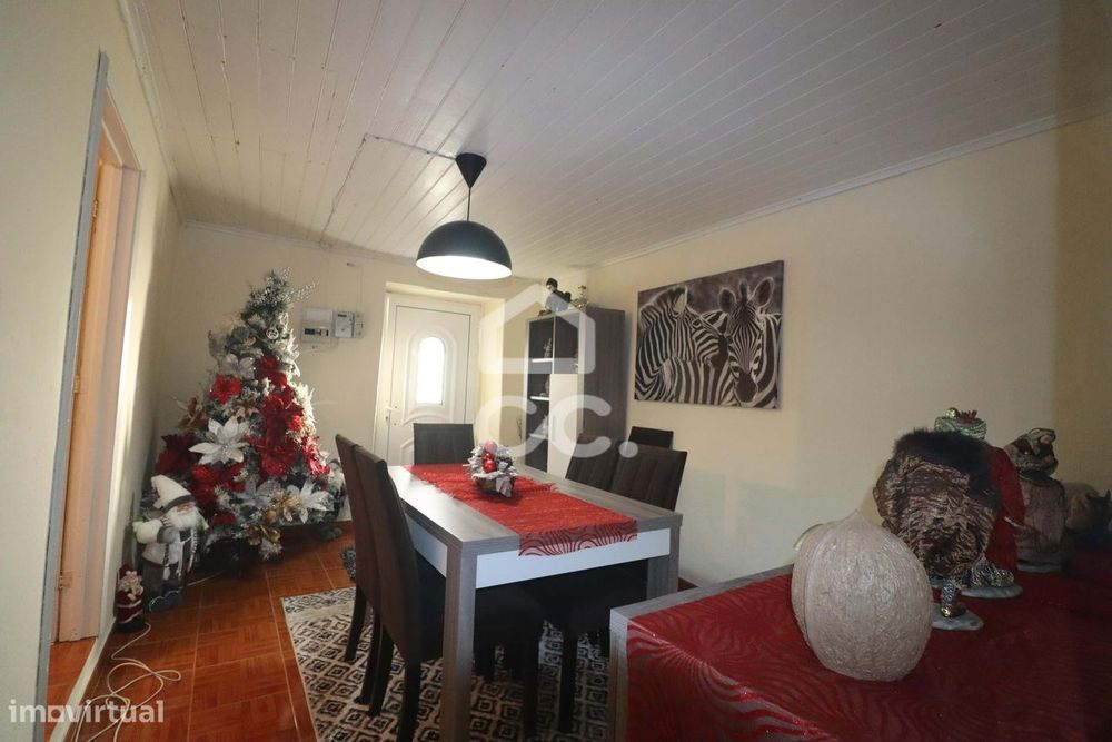 Moradia com 2+2 Quartos em Benfeitoria - Arrifes - Ponta Delgada