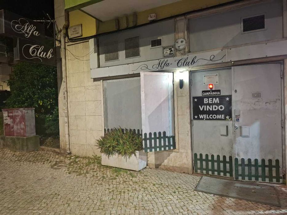 Bar / Discoteca / Members club / Restaurante *Excelente localização*
