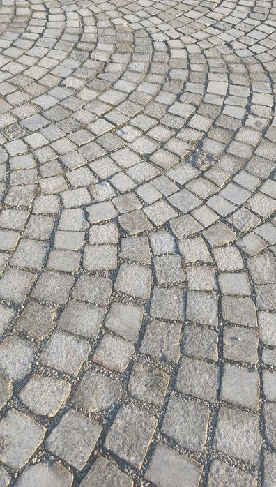 Kostka granitowa ofisowa 8/11