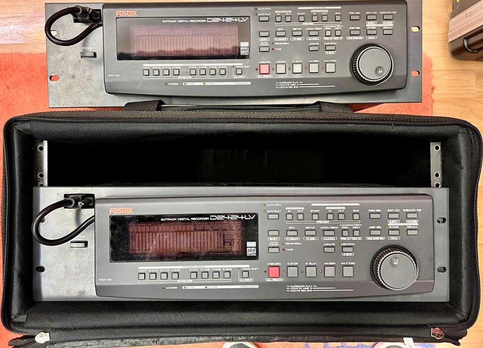 Gravador multipistas Fostex D2424LV