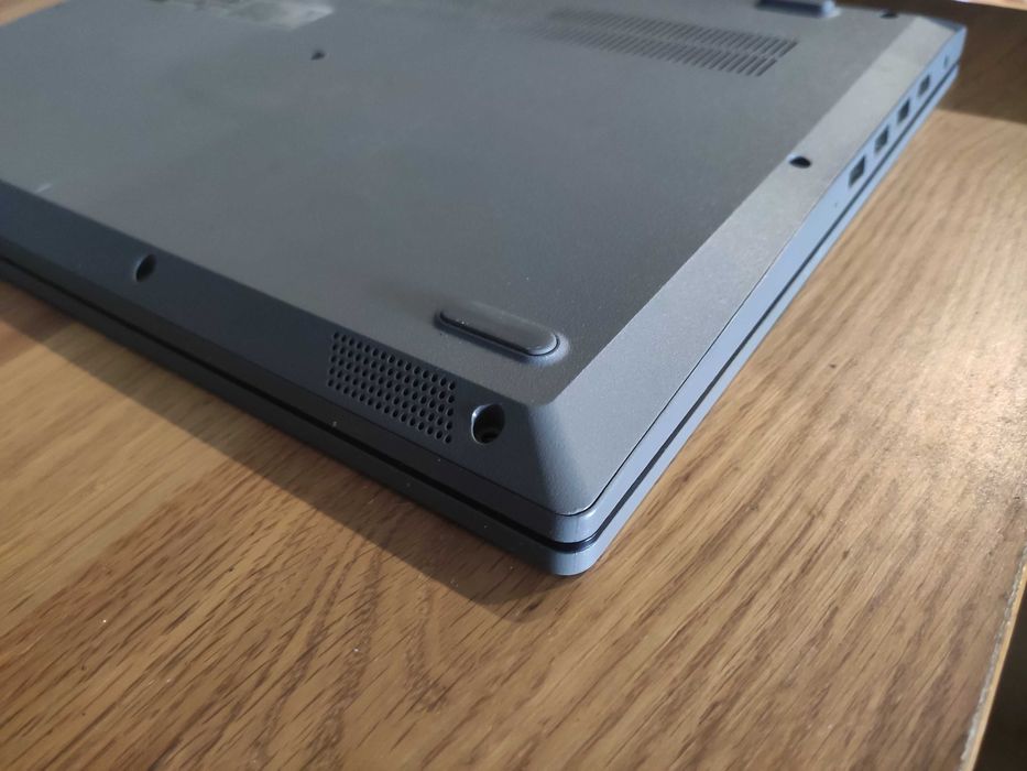 Portátil LENOVO IdeaPad 15 pol, Ryzen 7, 8GB, Disco 256GB Samsung EVO