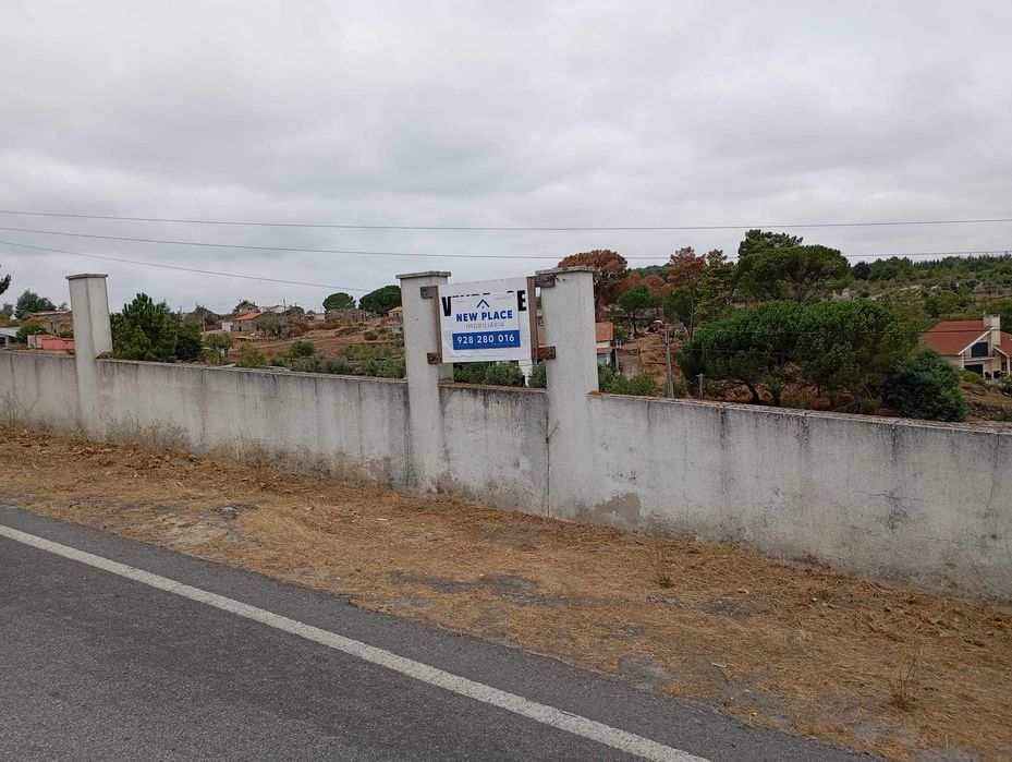 Lote de terreno com 1000m2 ótima localização