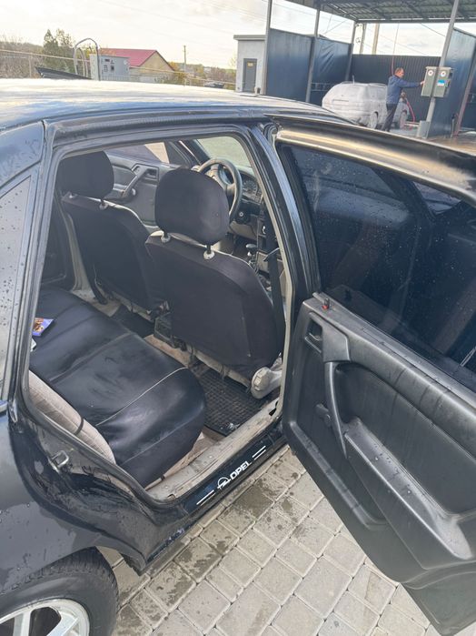 Продам Опель Вектра а