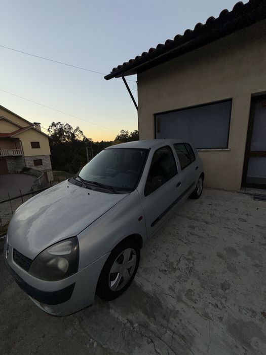 Clio 2002 completo (221012 km) gasolina — photo 4