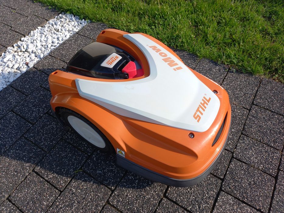 Robot koszacy Stihl rmi 422 do trawy 800m2