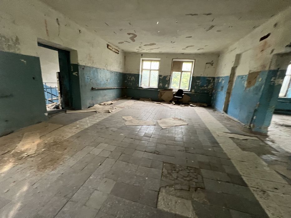 Продам производственные здания с участком