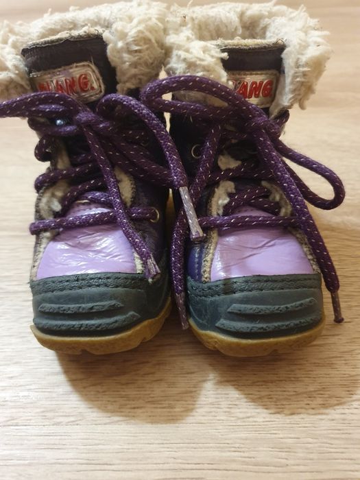 Дитячі чобітки фірми Olang