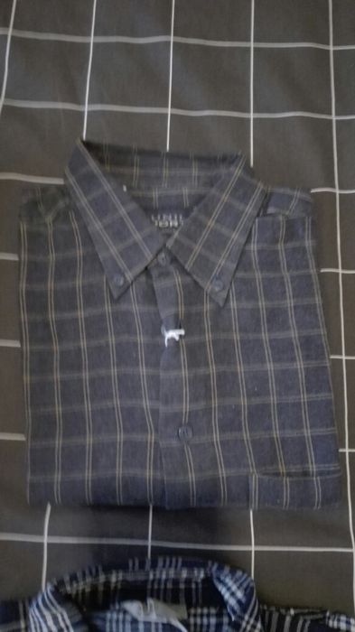 Lote, conjunto de roupa. (7 peças)