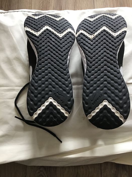 Buty Nike REVOLUTION  do biegania damskie