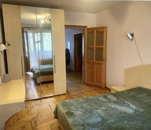 Продаётся 3 ком. квартира на Правом берегу