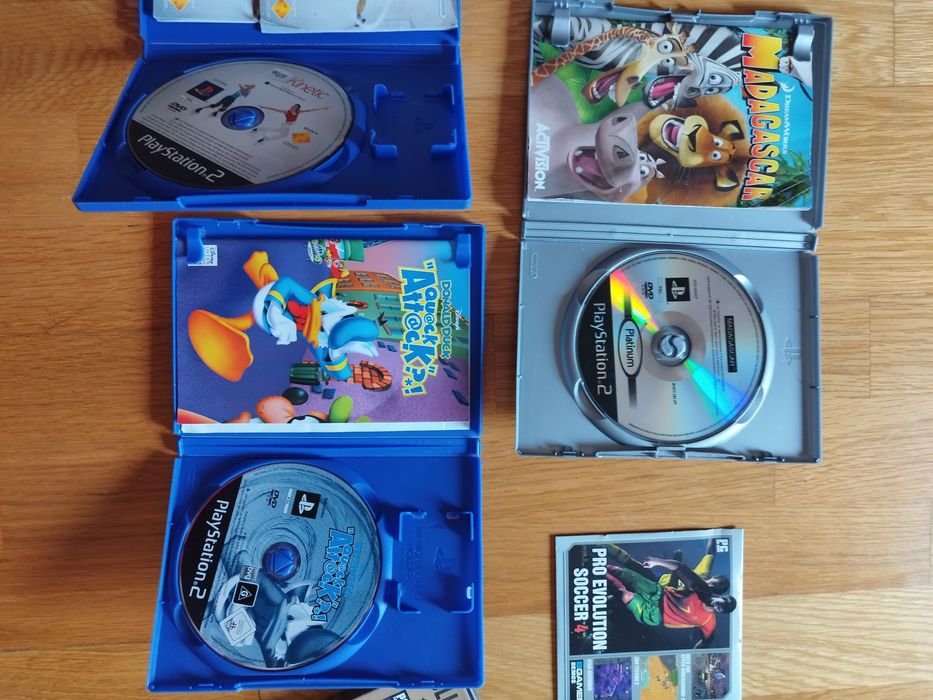 Lote de 7 jogos PlayStation 2 e PC