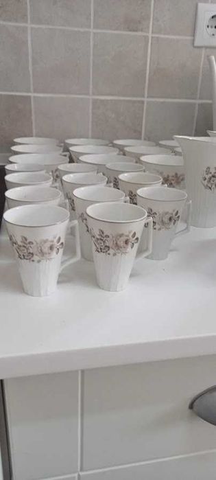 Vintage serviço chá e café Vista Alegre 1945 a estrear