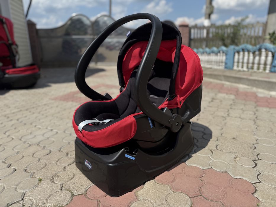 Chicco автокрісло-переноска 0-13 кг.