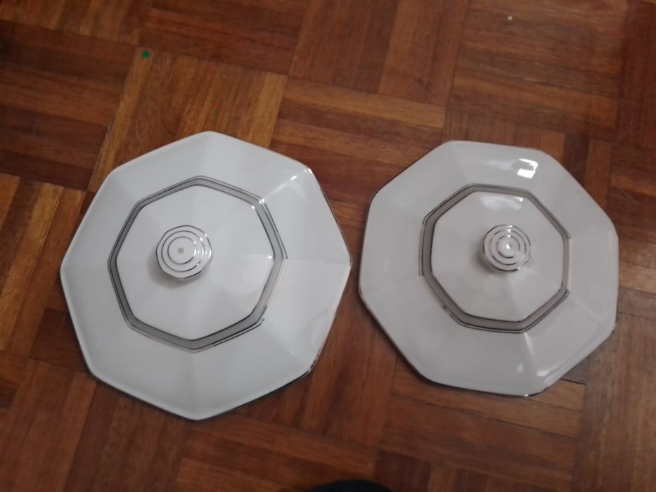 Diversas peças soltas da Vista Alegre e Cristal