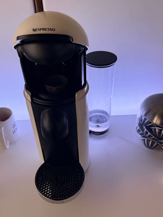 Vendo Nespresso VertuoPlus