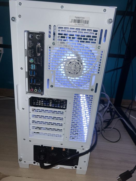 Wydajny bialy komputer | ryzen 5 5600 | rtx 2080 super