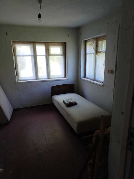 Продаж половини будинку с. Зарічани