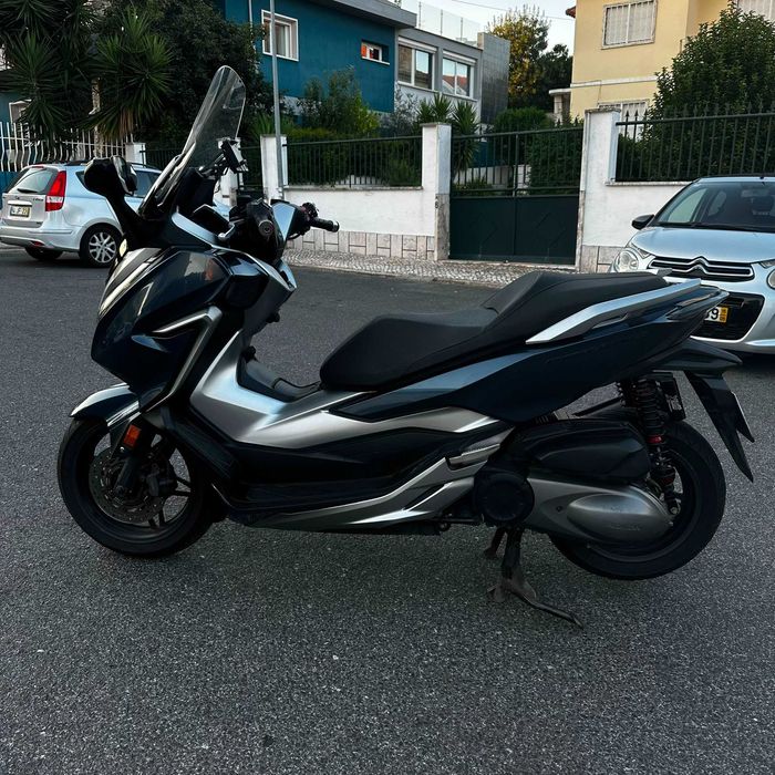 Honda Forza 300 ABS