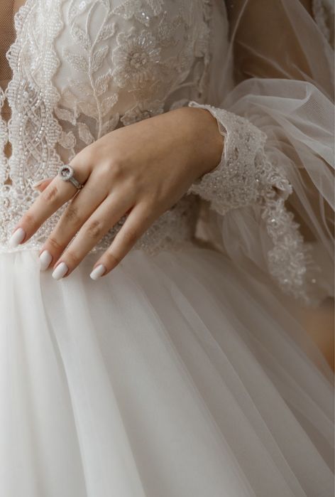 Весільна сукня