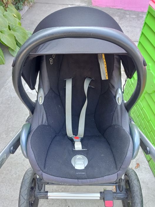 Автокресло автолюлька  Maxi-Cosi и шасси к нему