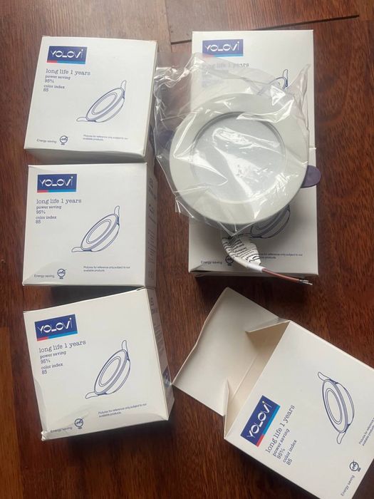 світлодіодний світильник (downlight) бренду Yolovi.