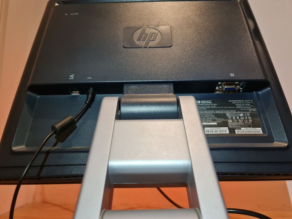 Monitor computador HP pavilion f1703