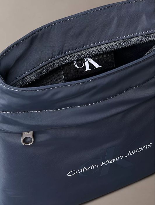 Розпродаж ! Сумка Calvin Klein Sport Essentials Flatpack