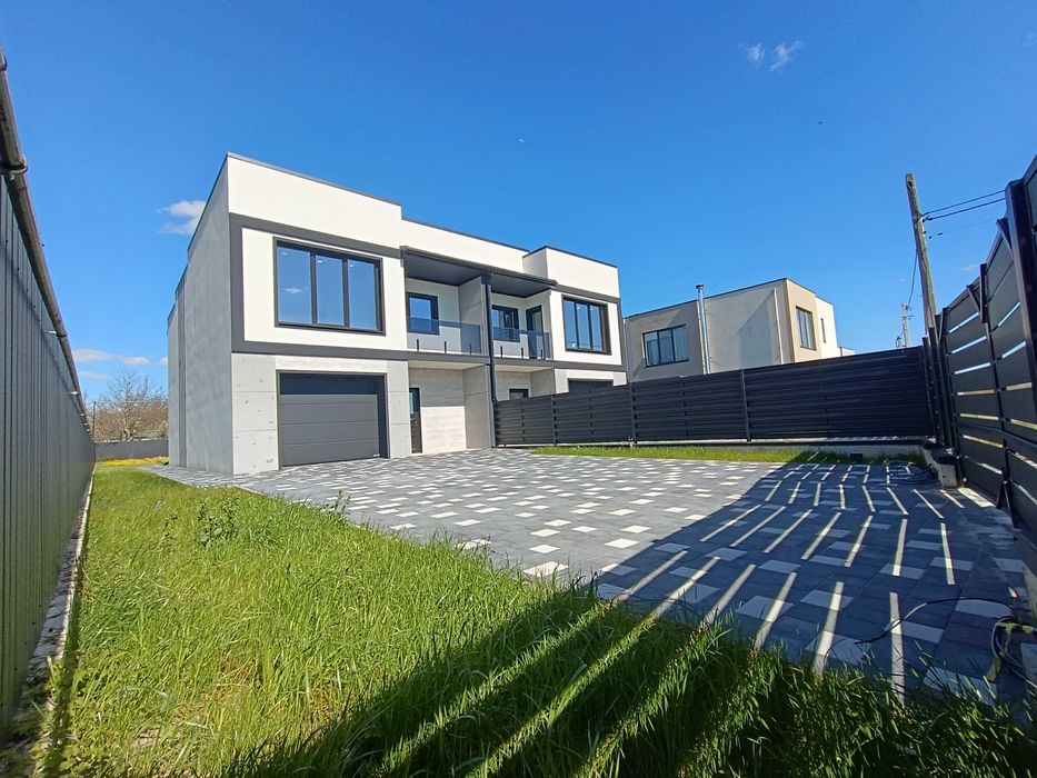 Продаж сучасного просторого будинка  дуплекса 135 к2, 5,5сот ГАЗ всі міські комунікації від забудовника Без комісії в тихому районі