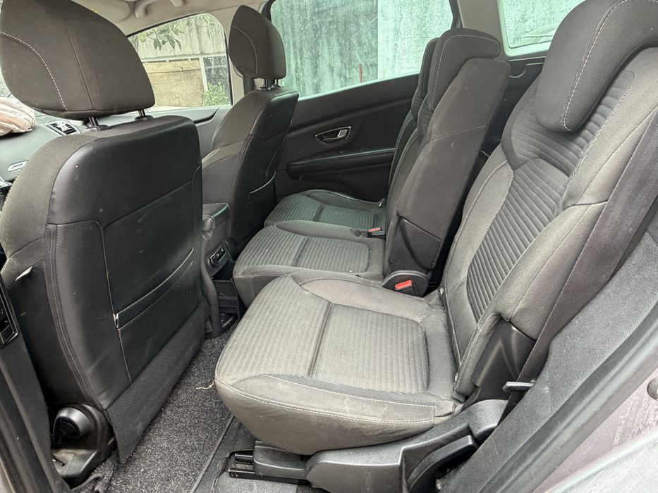 Renault Grand Scenic 1.5 dci / Automatica