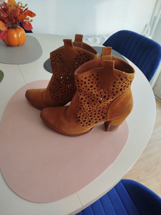 Damskie skórzane botki