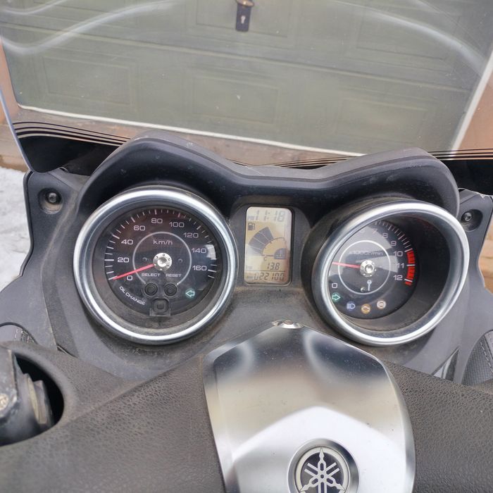 Yamaha x max 125 ABS.