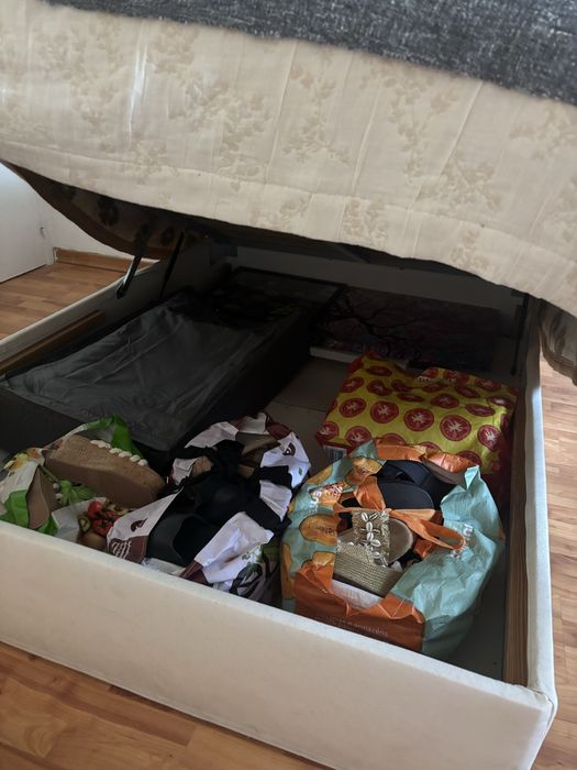 Somier com arrumaçao + oferta colchao