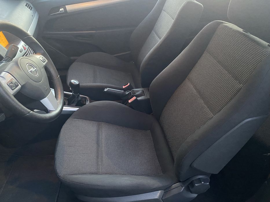 Opel Astra GTC 1.3 Cdti Sport