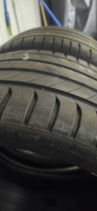 3 Pneus Michelin 295/35 R21 107Y