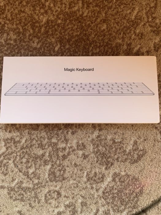 (Нова)  в Коробці Клавіатура APPLE A1644 (MLA22LL/A)
