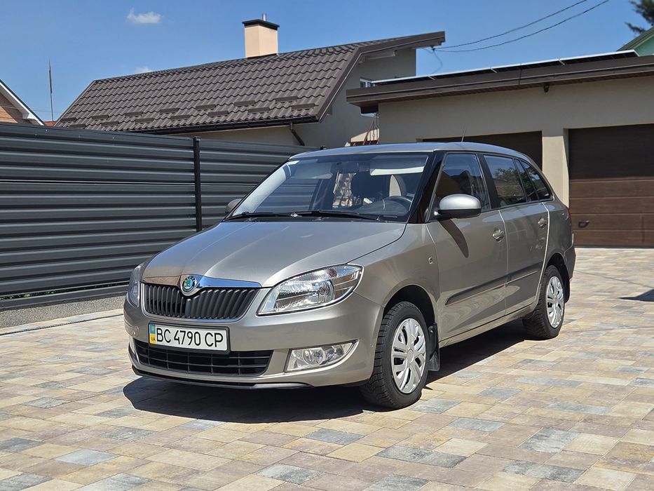Продам Skoda Fabia 1.4 2012