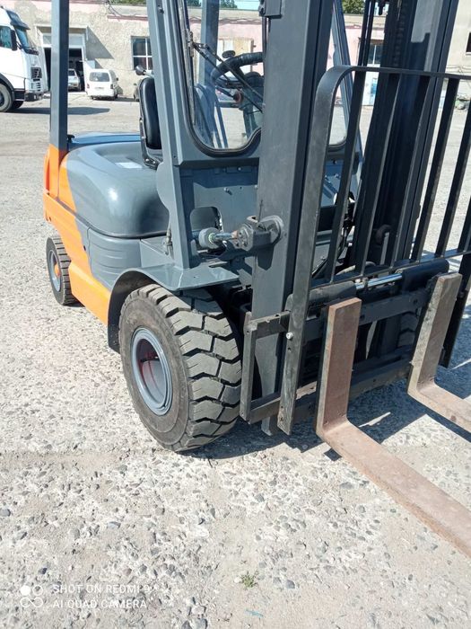 Погрузчик Tayota