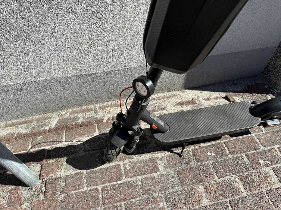 Hulajnoga XIAOMI ELECTRIC SCOOTER 5 ładowarka