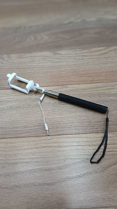 Cabo extensivel para telemoveis ( Tirar fotos / Selfies )