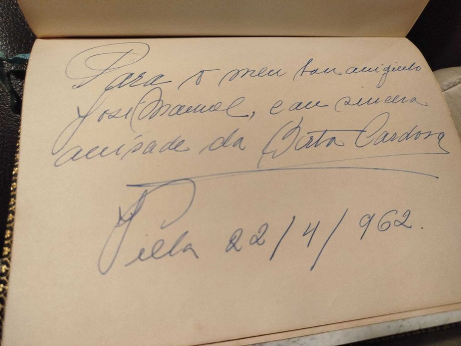 Excelente Livro de autografos