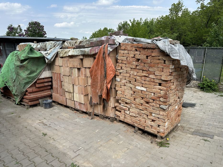 Sprzedam cegły kanolde i innne